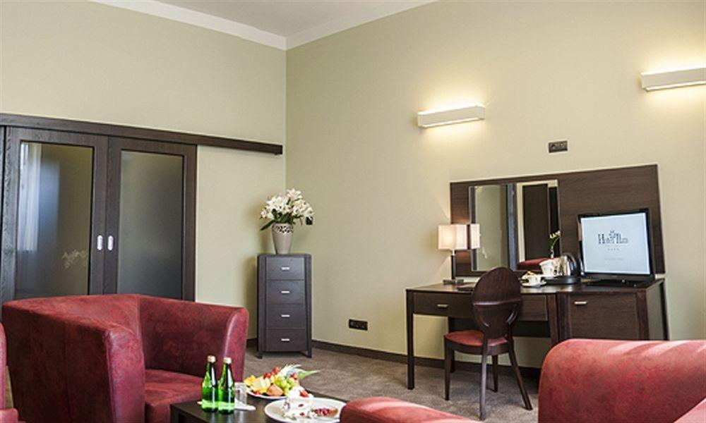 Hotel Ilan Lublin Bagian luar foto